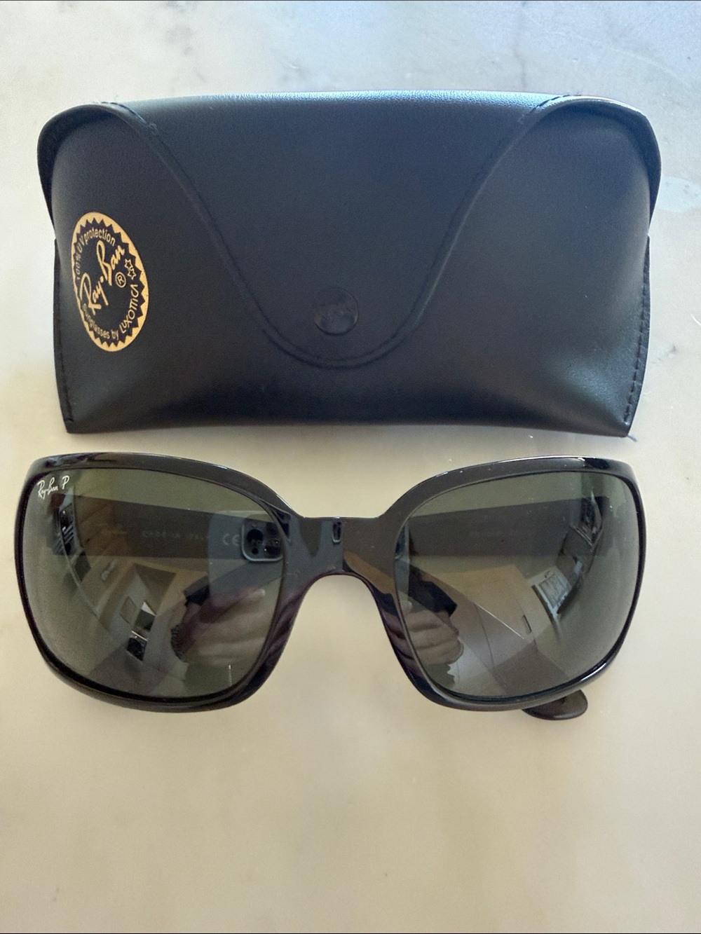 Ray-Ban Women's Black Frame Sunglasses with Dark Lenses
